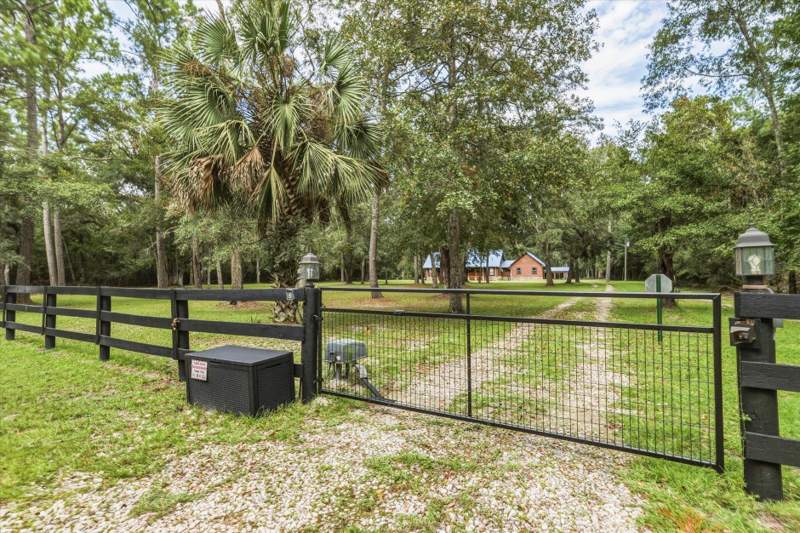 3 bedroom Detached at 883 Hunters Trace, Hunters Glenn Plantation, Crawfordville — photo 5