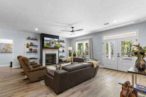 600 NE Oakwood Way, Pinetta FL - photo 10 of 70