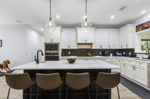 600 NE Oakwood Way, Pinetta FL - photo 18 of 70