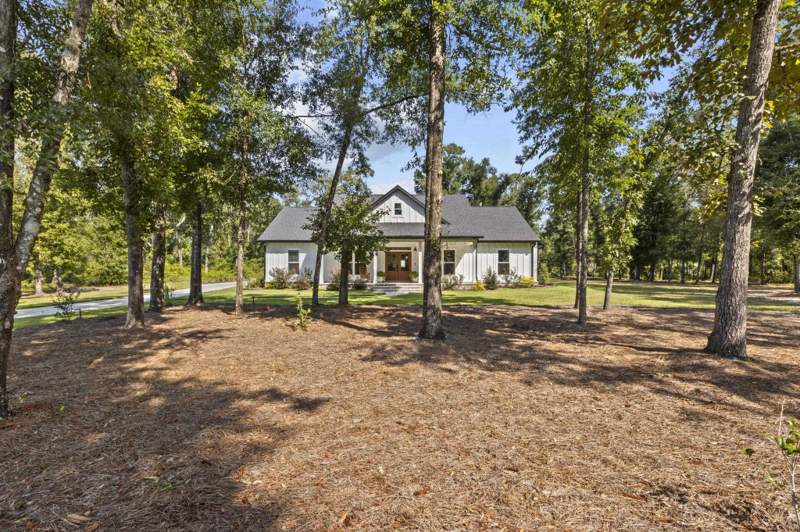 3 bedroom Detached at 600 NE Oakwood Way, Oakwood Estates, Pinetta — photo 4