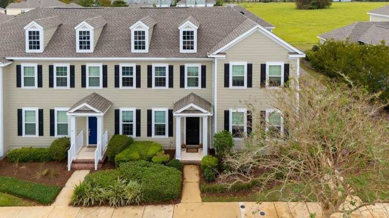 2 bedroom Townhouse at 4013 Colleton Court, Southwood, Tallahassee — photo 1