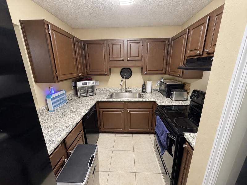 2 bedroom Townhouse at 2371 Tina Drive, Victory Terrace, Tallahassee — photo 3