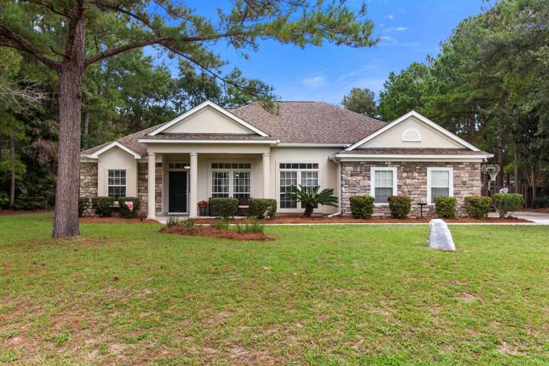 3 bedroom Detached at 148 Carriage Drive, The Farm, Crawfordville — photo 1