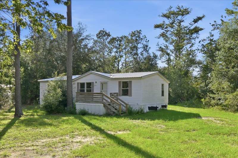 3 bedroom ManufacturedHome at 4855 Debby Street, Carlton Springs Sub, Perry — photo 1