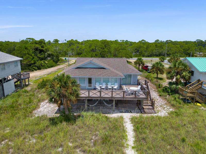 3 bedroom Detached at 1141 Alligator Drive, Holiday Beach, Alligator Point — photo 3