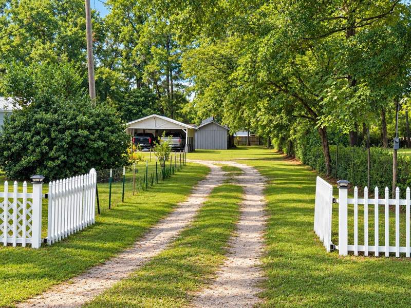 3 bedroom ManufacturedHome at 108 Harry Morrison Road, Evergreen Acres Ut 1, Crawfordville — photo 5