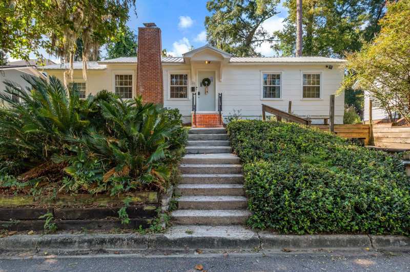 2 bedroom Detached at 805 E Call Street, East Highlands, Tallahassee — photo 1