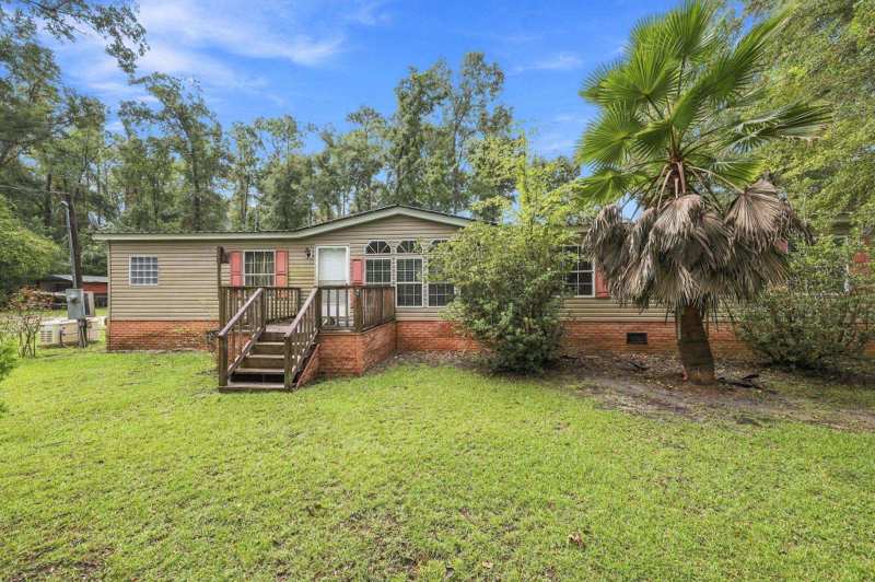 5 bedroom ManufacturedHome at 218 Dorothy Loop, Wakulla Forest, Crawfordville — photo 1