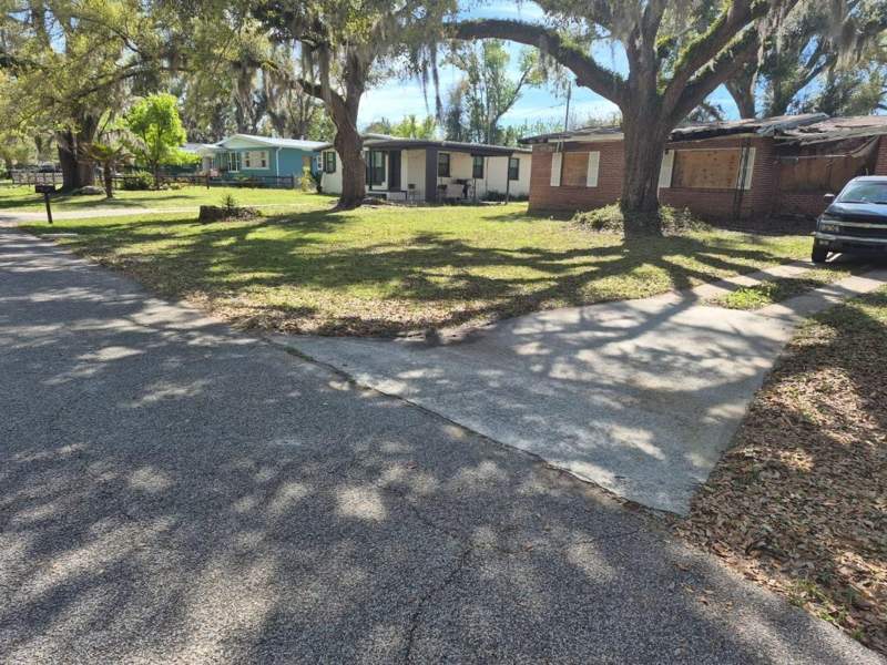 3 bedroom Detached at 207 Cypress Road, Colonial Homes, Perry — photo 3