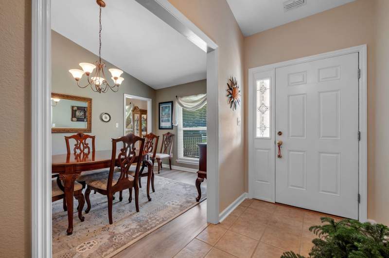 3 bedroom Detached at 15 Flycatcher Pass, Songbird, Crawfordville — photo 4