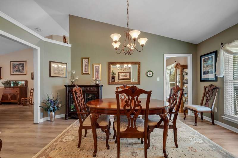 3 bedroom Detached at 15 Flycatcher Pass, Songbird, Crawfordville — photo 5