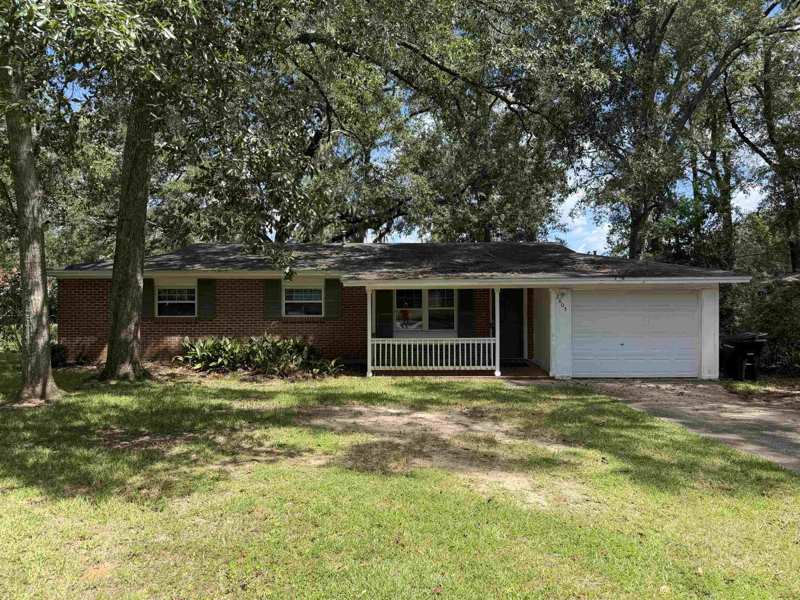 3 bedroom Detached at 2605 Tupelo Terrace, Terrence Heights, Tallahassee — photo 1