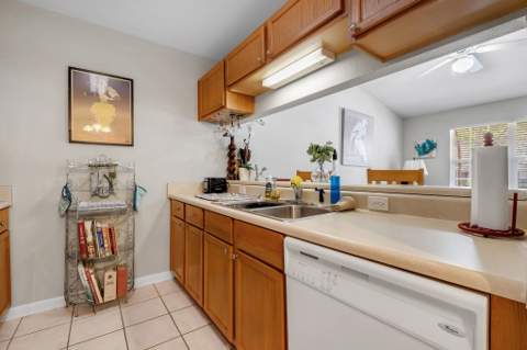 2740 W Tharpe Street, Tallahassee FL - photo 9 of 30