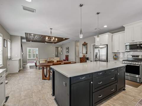 8721 Glenoak Trail, Tallahassee FL - photo 11 of 43