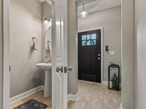 8721 Glenoak Trail, Tallahassee FL - photo 7 of 43