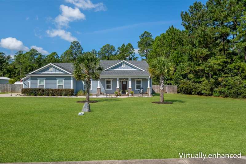 3 bedroom Detached at 617 Parkside Circle, The Park, Crawfordville — photo 1
