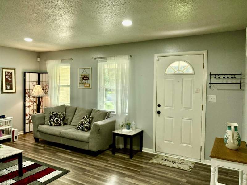 3 bedroom Detached at 1328 Linwood Drive, LinWood Manor, Tallahassee — photo 4