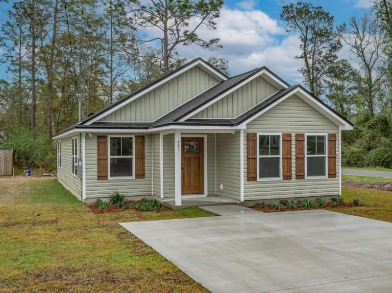 3 bedroom Detached at 91 Quapaw Street, Wakulla Gardens, Crawfordville — photo 1