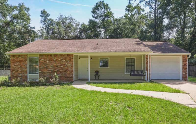 2 bedroom Detached at 5810 Bombadil Court, Lakewood Estates, Tallahassee — photo 1