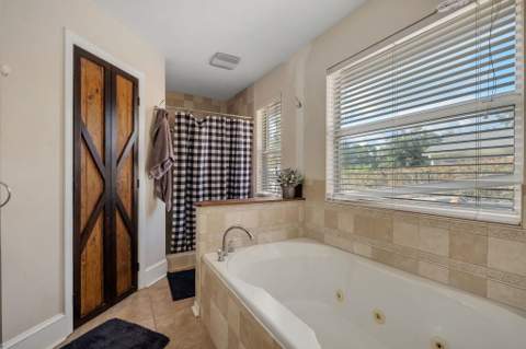 10017 Leafwood Drive, Tallahassee FL - photo 11 of 29