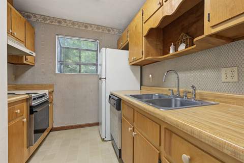 226 Parkbrook Circle, Tallahassee FL - photo 11 of 30