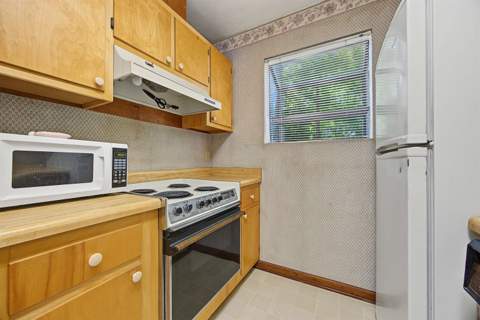 226 Parkbrook Circle, Tallahassee FL - photo 12 of 30