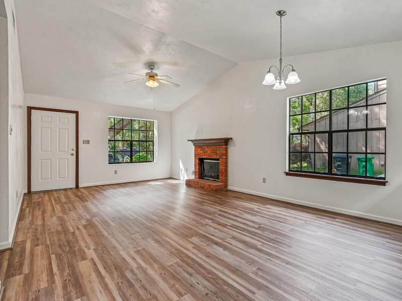 2 bedroom Townhouse at 1145 Brafforton Drive, Chases Ridge, Tallahassee — photo 3