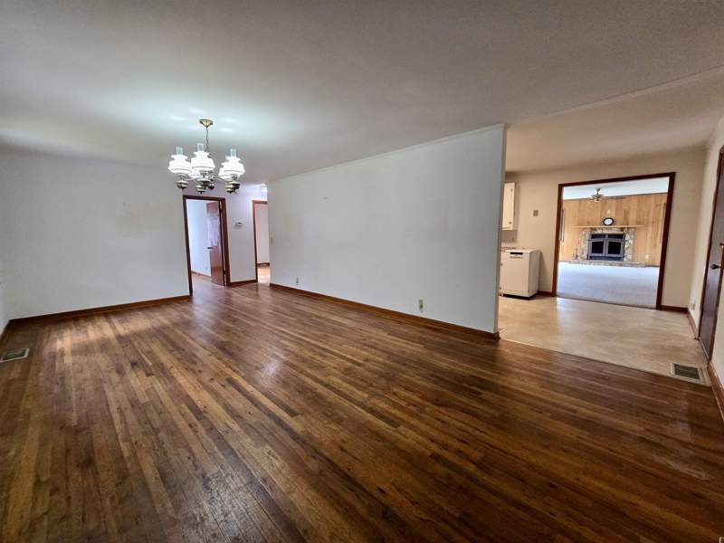 2 bedroom Detached at 1060 S Water Street, Jefferson Hgts Add / 00310, Monticello — photo 5