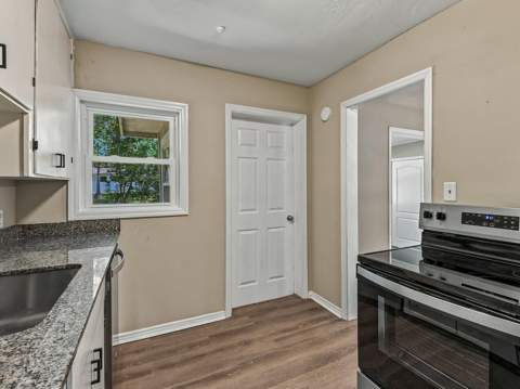 1402 W Tharpe Street, Tallahassee FL - photo 16 of 39