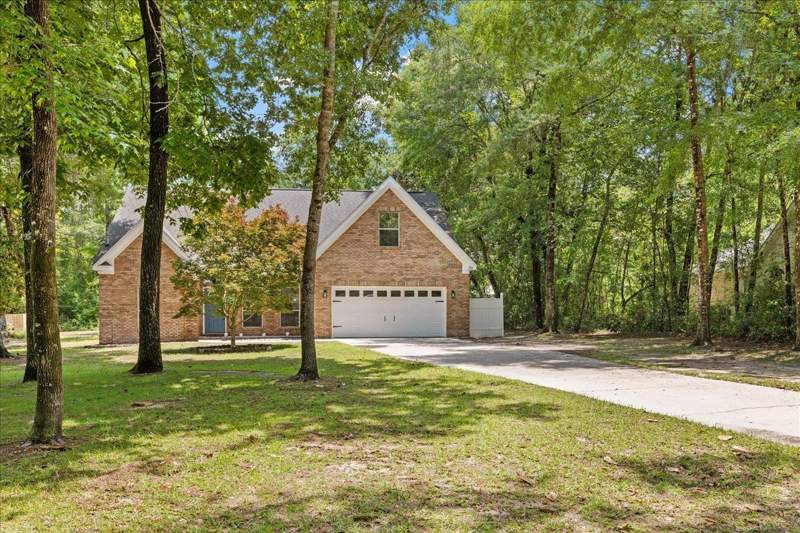 4 bedroom Detached at 252 Magnolia Ridge, Magnolia Ridge, Crawfordville — photo 3