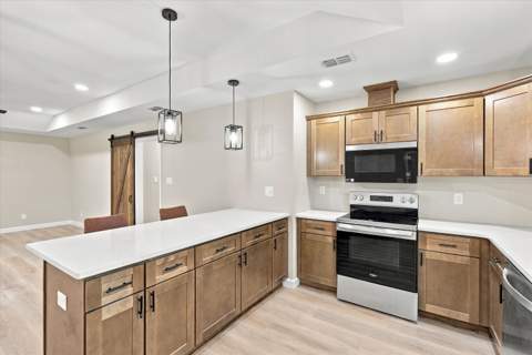 3399 Mizell Street, Tallahassee FL - photo 8 of 38