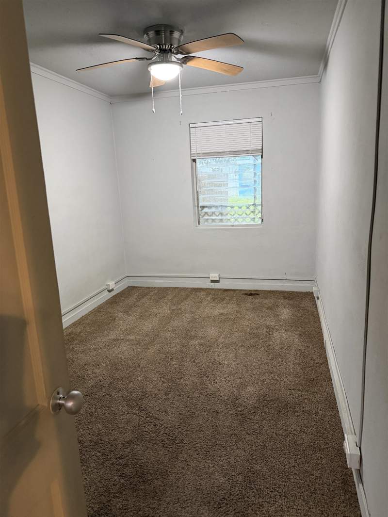 1 bedroom Townhouse at 8-3 Parker Avenue, Lanark Village, Lanark Village — photo 5
