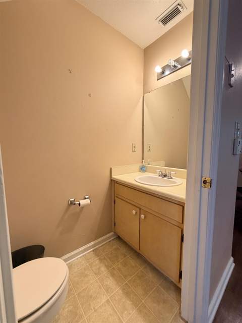2172 S Timberwood Circle, Tallahassee FL - photo 9 of 32