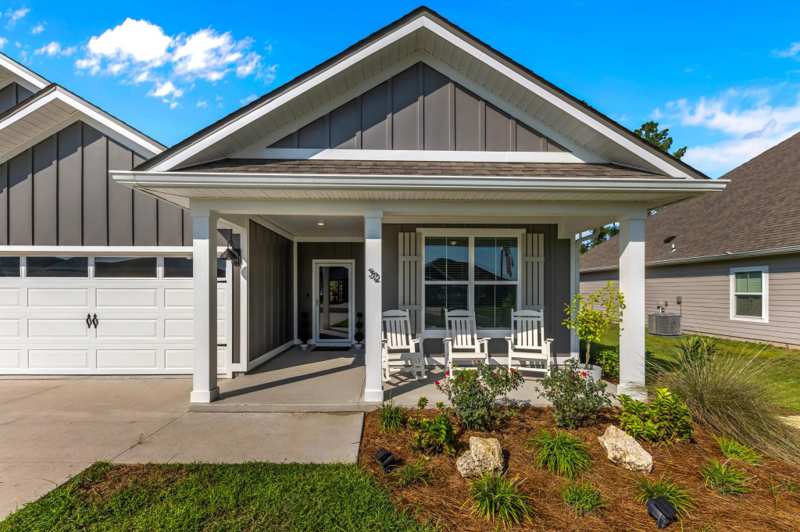 4 bedroom Detached at 52 Springdale Drive, Summerfield, Crawfordville — photo 1