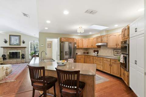 3549 Lakeshore Drive, Tallahassee FL - photo 17 of 61