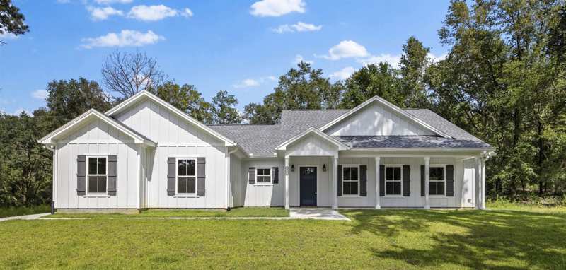 3 bedroom Detached at 317 NE Oakwood Way, Summerwood Estates, Pinetta — photo 1