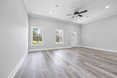 317 NE Oakwood Way, Pinetta FL - photo 10 of 28