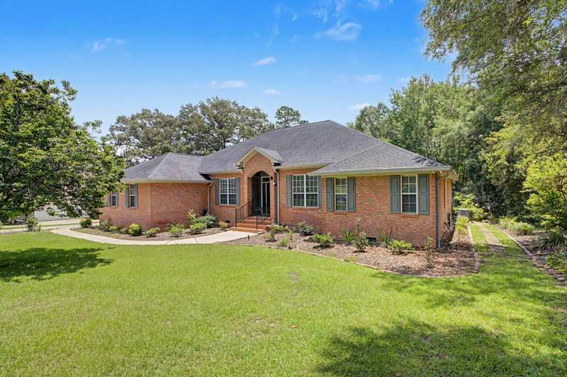 4 bedroom Detached at 333 Meadow Ridge Drive, Ox Bottom Manor, Tallahassee — photo 1