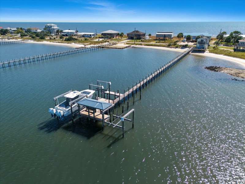 2 bedroom Detached at 1630 Alligator Drive, Alligator Point, Alligator Point — photo 1