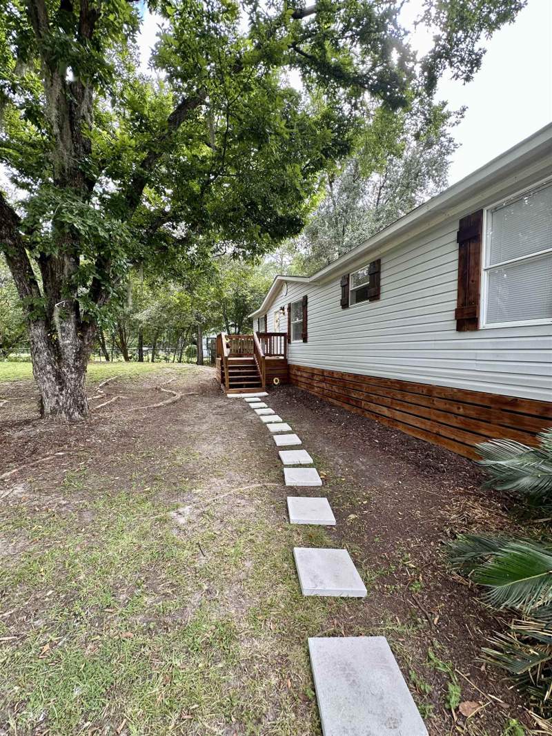 3 bedroom ManufacturedHome at 15 Will Road, Boynton Estates, Crawfordville — photo 3