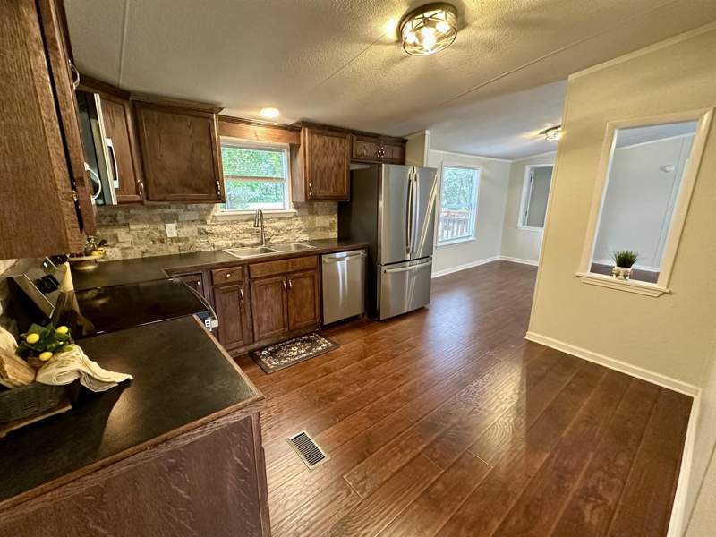 3 bedroom ManufacturedHome at 15 Will Road, Boynton Estates, Crawfordville — photo 5