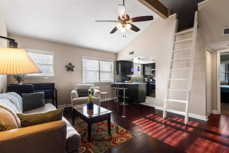 1 bedroom Condominium at 396 S Franklin Boulevard, Lafayette Condominiums, Tallahassee — photo 4