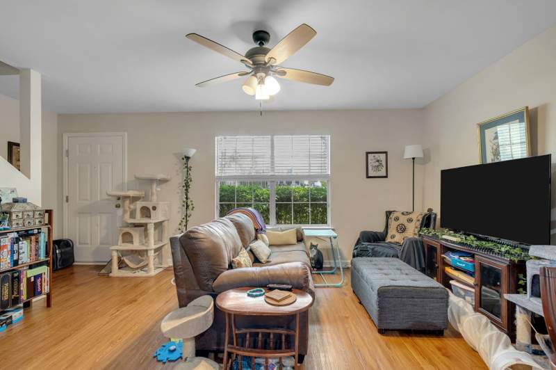 bedroom MultiFamily at 1352 Ocala Road, Sandy Springs Unrec, Tallahassee — photo 3