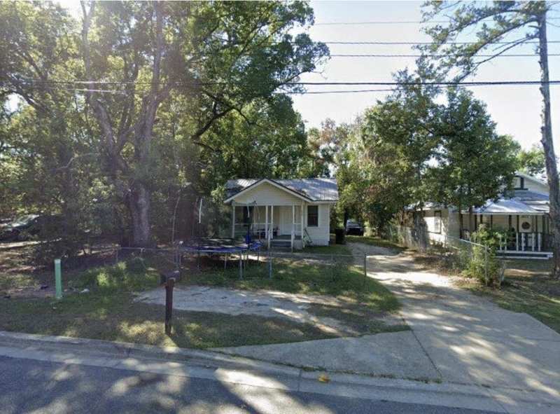 1 bedroom Detached at 1810 Highland Street, Bloxham Heights, Tallahassee — photo 1