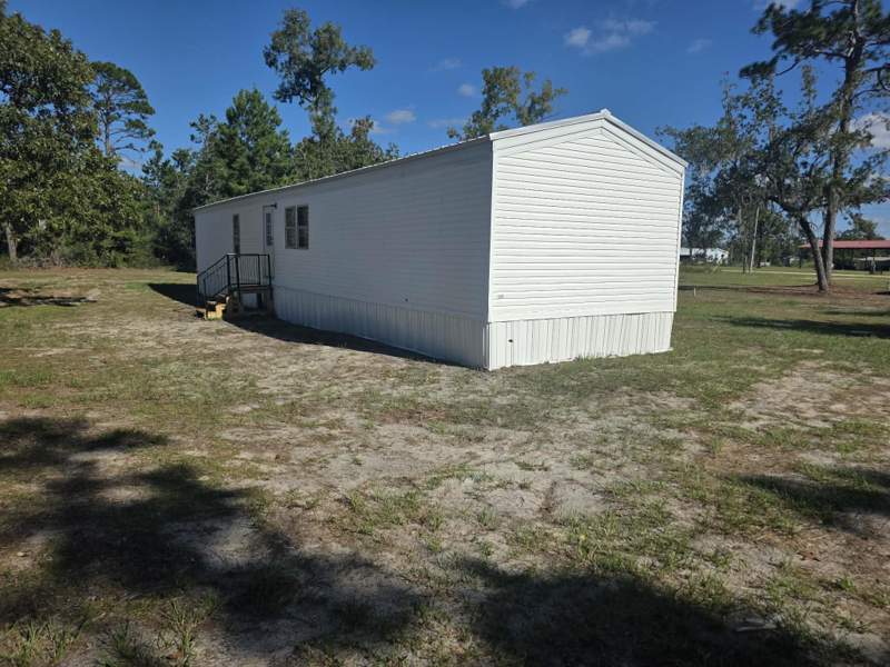 2 bedroom ManufacturedHome at 2400 Black Oak Road, Leisure Retreats, Perry — photo 4