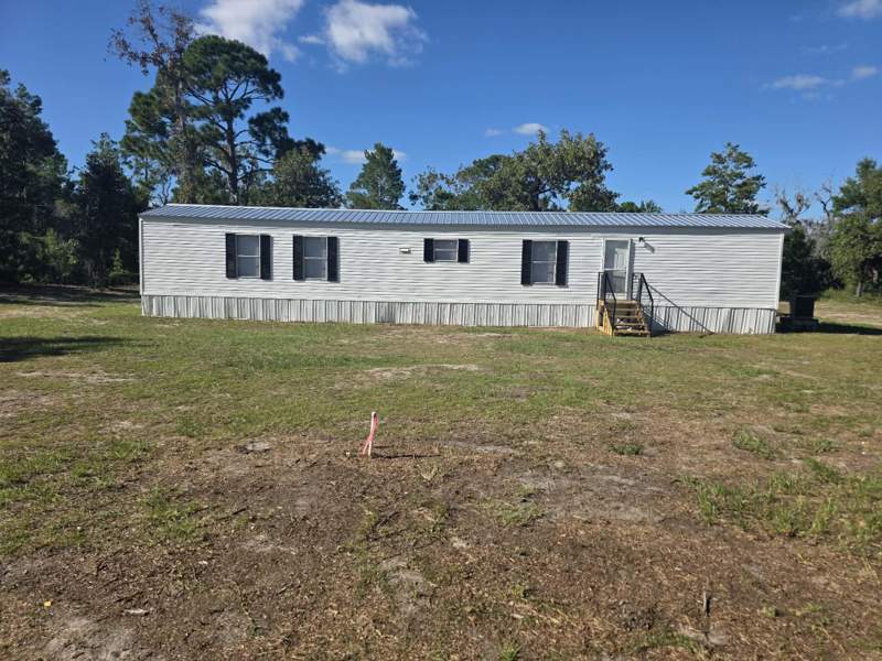 2 bedroom ManufacturedHome at 2400 Black Oak Road, Leisure Retreats, Perry — photo 5