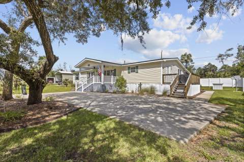 1201 NE Central Avenue, Steinhatchee FL - photo 6 of 58