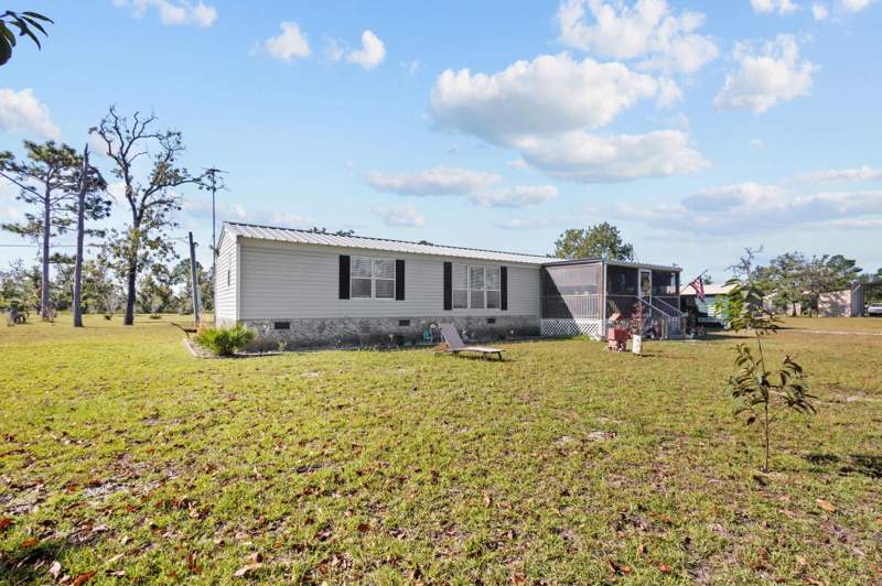 3 bedroom ManufacturedHome at 15680 E Royal Oak Dr, Adams Beach Cove, Perry — photo 2