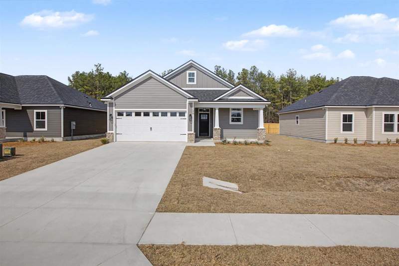 3 bedroom Detached at 120 Divine Loop, Pleasant Ridge, Crawfordville — photo 2