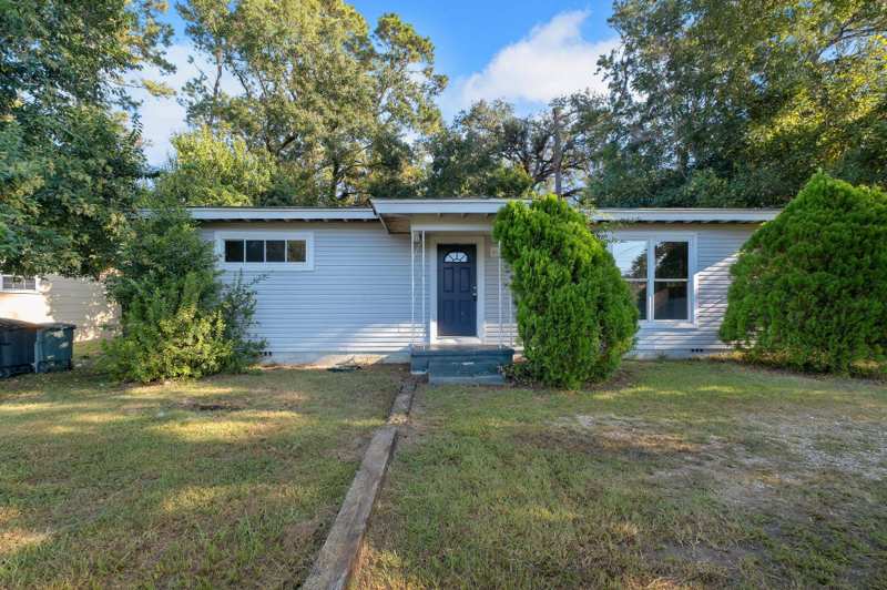 3 bedroom Detached at 1818 Pepper Drive, Elberta Empire, Tallahassee — photo 1